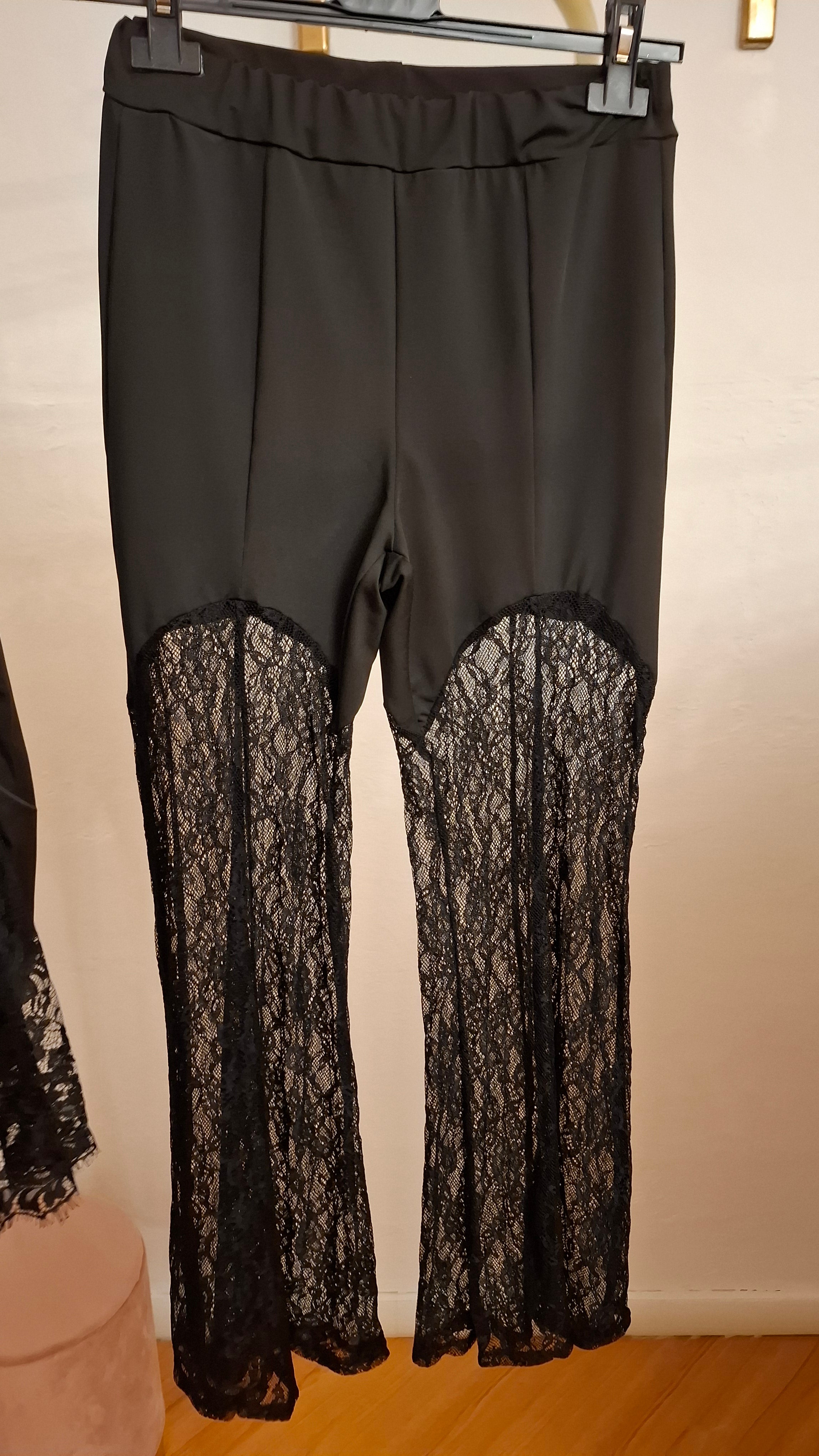 Pantaloni pizzo