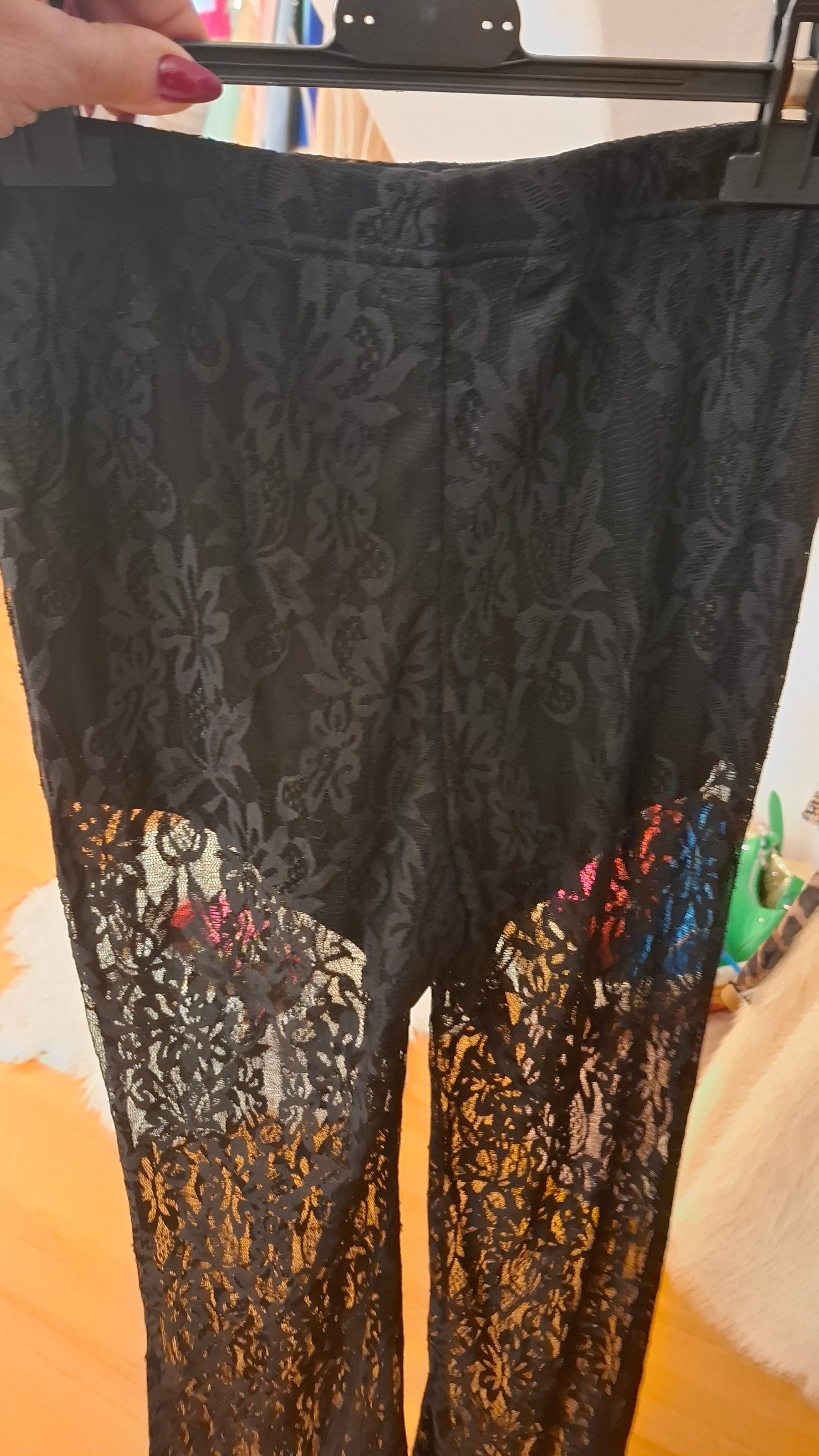 Pantaloni pizzo